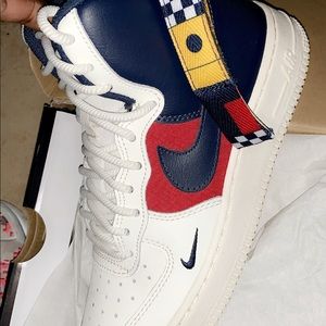 Nike forces high top